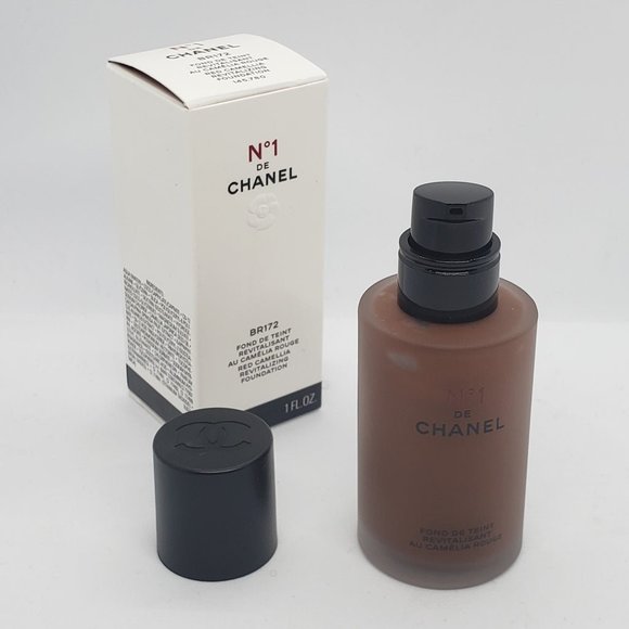 Chanel No.1 de CHANEL Red Camelia Revitalizing Foundation BR172 New - Picture 4 of 4
